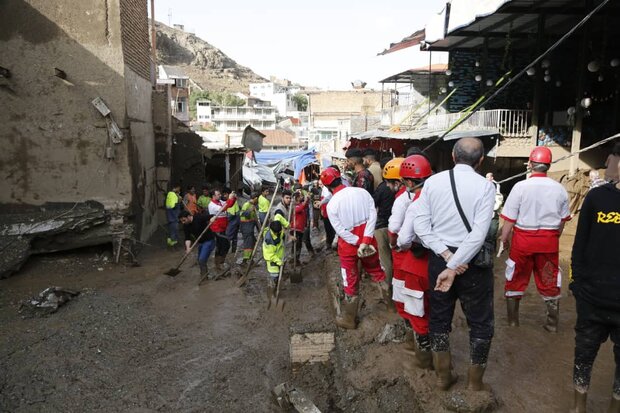 تداوم امدادرسانی به متاثرین از سیل در ۱۵ استان کشور تداوم امدادرسانی به متاثرین از سیل در ۱۵ استان کشور