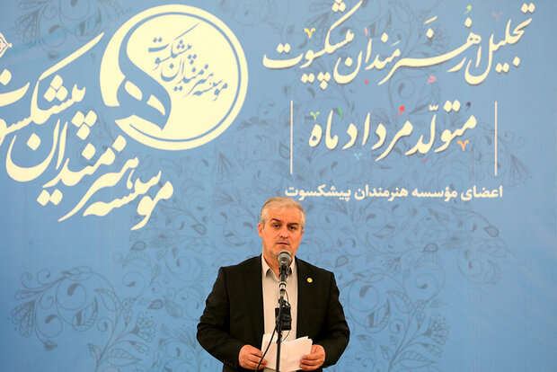 با آبروی هنرمندان بازی نکنید/ تکذیب ادغام موسسه هنرمندان پیشکسوت