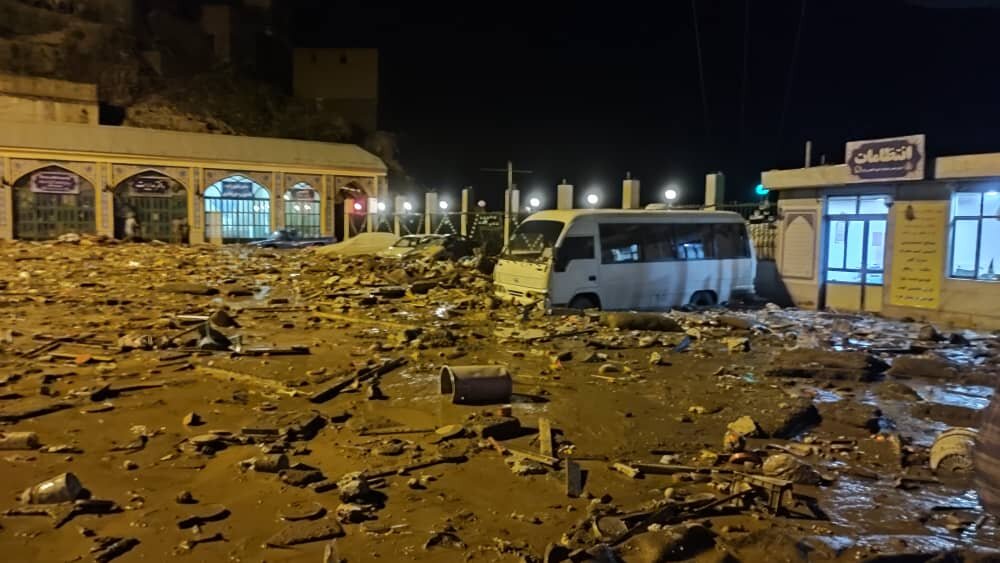 تہران میں سیلاب اور لینڈسلائیڈنگ، 8افراد جاں بحق 9زخمی