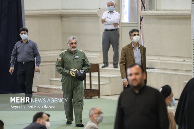 امیر سرتیپ قربانی فرمانده هوانیروز ارتش در نماز جمعه تهران هفتم مرداد  ۱۴۰۱ حضور دارد