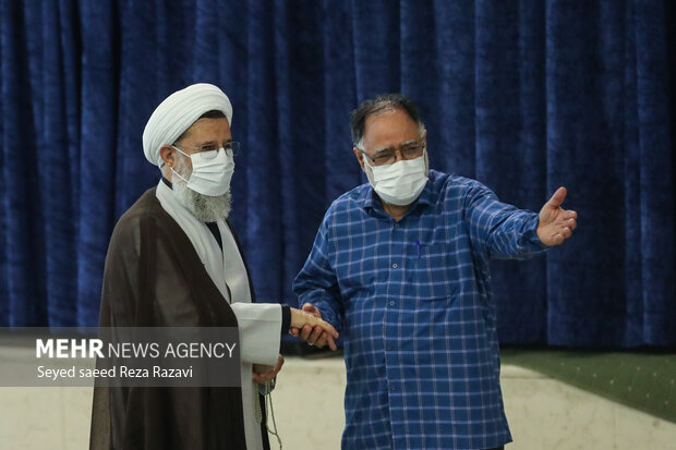 حجت الاسلام والمسلمین عباس محمدحسنی، رئیس سازمان عقیدتی سیاسی ارتش در نماز جمعه تهران هفتم مرداد  ۱۴۰۱ حضور دارد