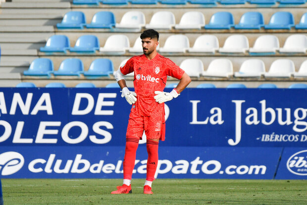 دروازهبان تیم ملی ایران از فردا در تمرین باشگاه اسپانیایی