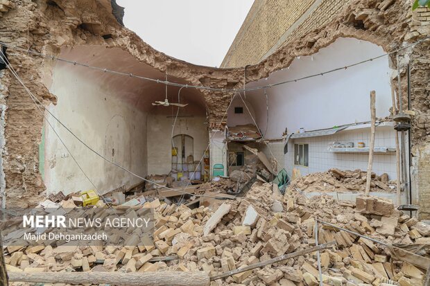 همدلی یزدیها در سیل اخیر/ ورود مراکز اقامتی برای اسکان بی پناهان