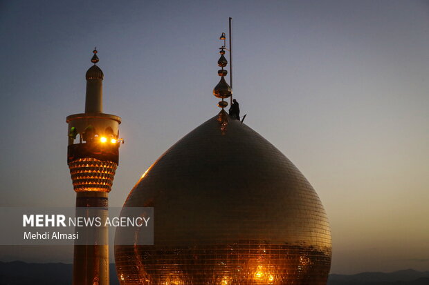 اهتزاز پرچم حسینی در حسینیه اعظم  زنجان