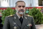İran Savunma Bakanı oyunu sandığa attı