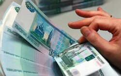 سوق الصرف الإيراني يسجل تعامل بمليوني روبل يوميا
