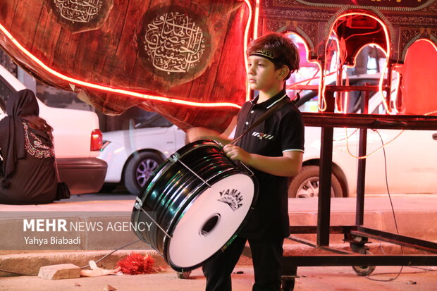 مراسم عزاداری شب اول محرم در کرمانشاه