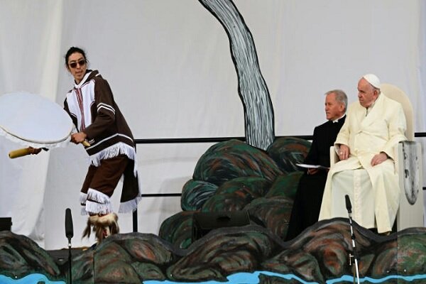 Pope calls Canada Indigenous abuse 'genocide'