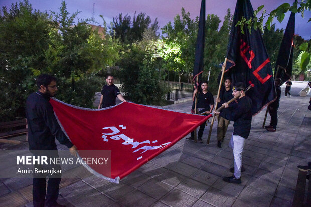 آیین بیرق گردانی محرم در شیراز