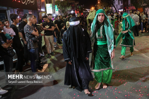 تہران میں محرم الحرام کی دوسری شب میں عزاداری
