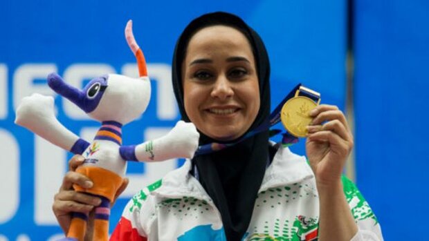 4230324 چگونگی دعوت به حجاب از منظر رهبر انقلاب