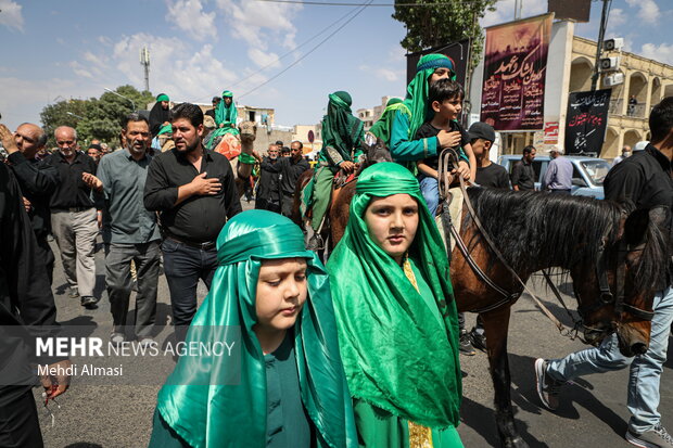 بازسازی حرکت امام حسین به سمت کربلا در زنجان