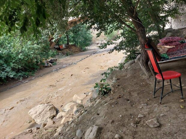 تخریب ۱۰۰ خانه در مرزن آباد بر اثر سیلاب