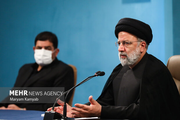 Pres. Raeisi attends Arbaeen HQ meeting