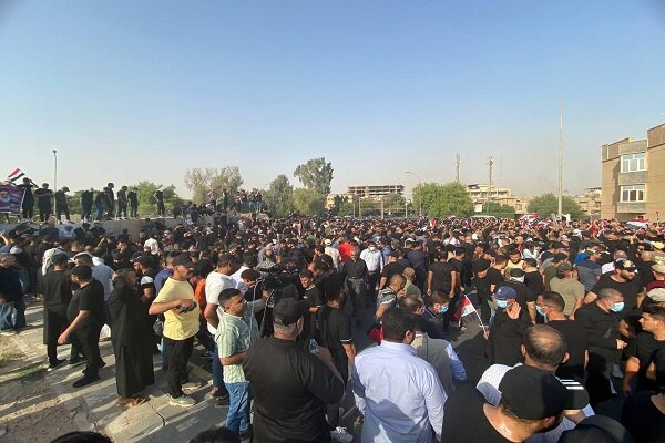 برگزاری تظاهرات گسترده در بغداد+ فیلم