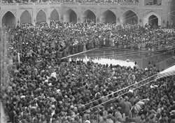 VIDEO: Ashura mourning ceremonies in Tehran a century ago