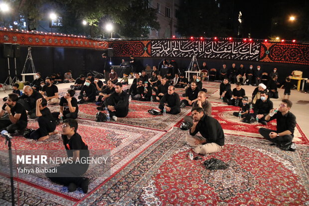 مراسم عزاداری شب پنجم محرم در کرمانشاه