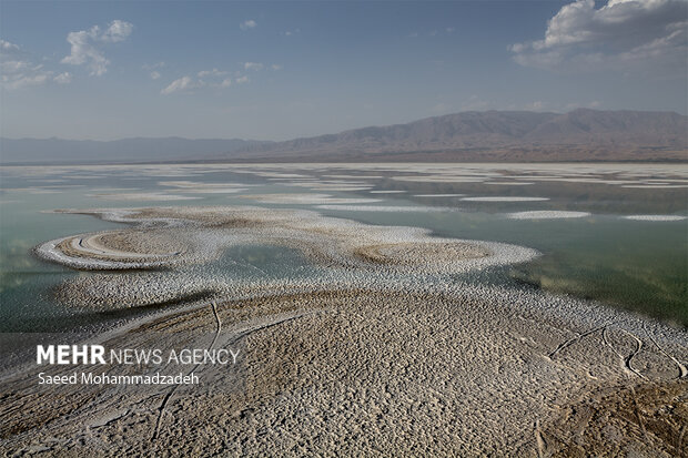 وضعیت دریاچه ارومیه وخیم تر شد/ تعطیلی طرح آبیاری مدرن