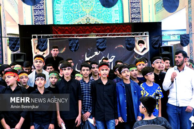 سوگواره احلی من العسل نوجوانان حسینی در دانشگاه مهدویت شیراز