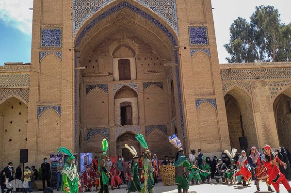 فارس گنجینه رسوم عزاداریهای محرم/تبلور عزای حسین(ع) در آیین کهن