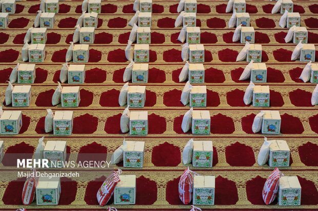 تدارک ۱۵ هزار بسته معیشتی برای سیل زدگان یزد