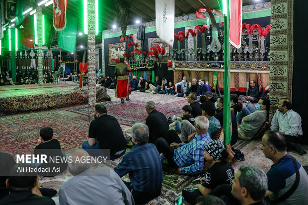 تیکه شوفر ها یکی از قدیمی ترین تکیه های تهران است هر ساله با اجرای تعزیه میهمان عاشقان حسینی (ع) می شود