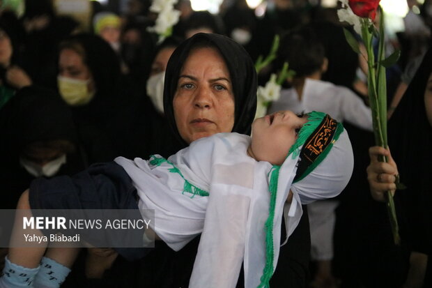 مراسم شیرخوارگان حسینی در گلزار شهدای کرمانشاه