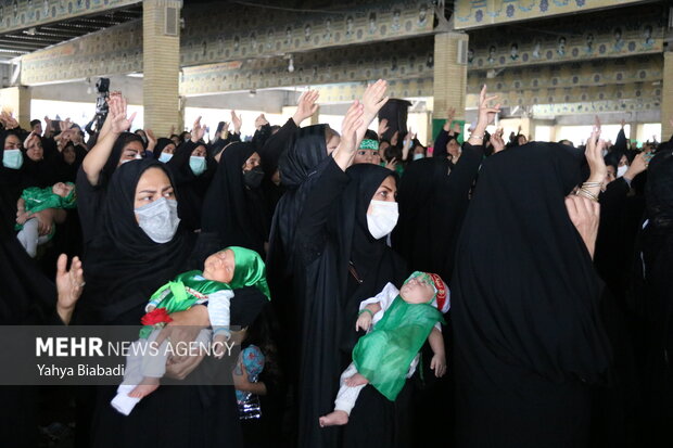 مراسم شیرخوارگان حسینی در گلزار شهدای کرمانشاه