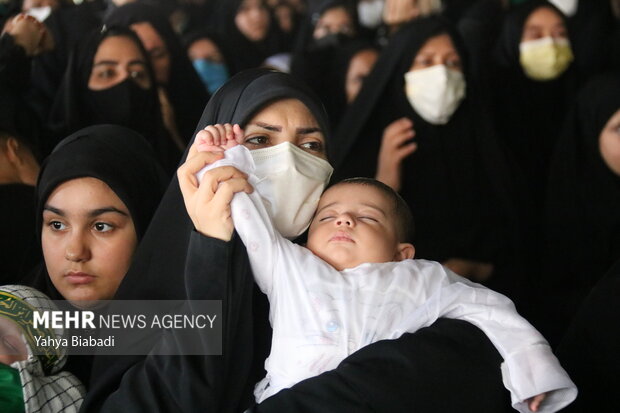 مراسم شیرخوارگان حسینی در گلزار شهدای کرمانشاه