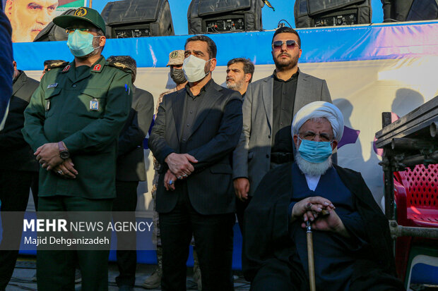 اجتماع بزرگ عاشوراییان در حسینیه ایران