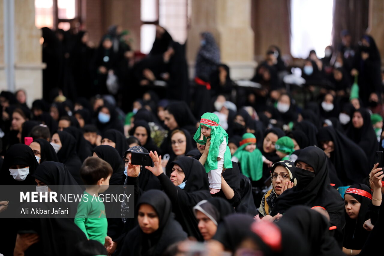 شیرخوارگان حسینی به مهیمانی علیاصغر میروند