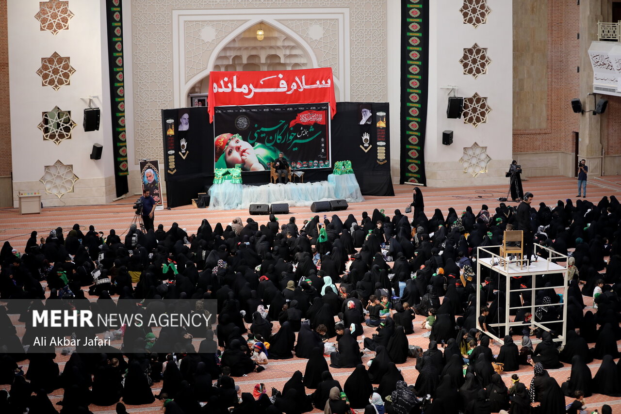 شیرخوارگان حسینی به مهیمانی علیاصغر میروند