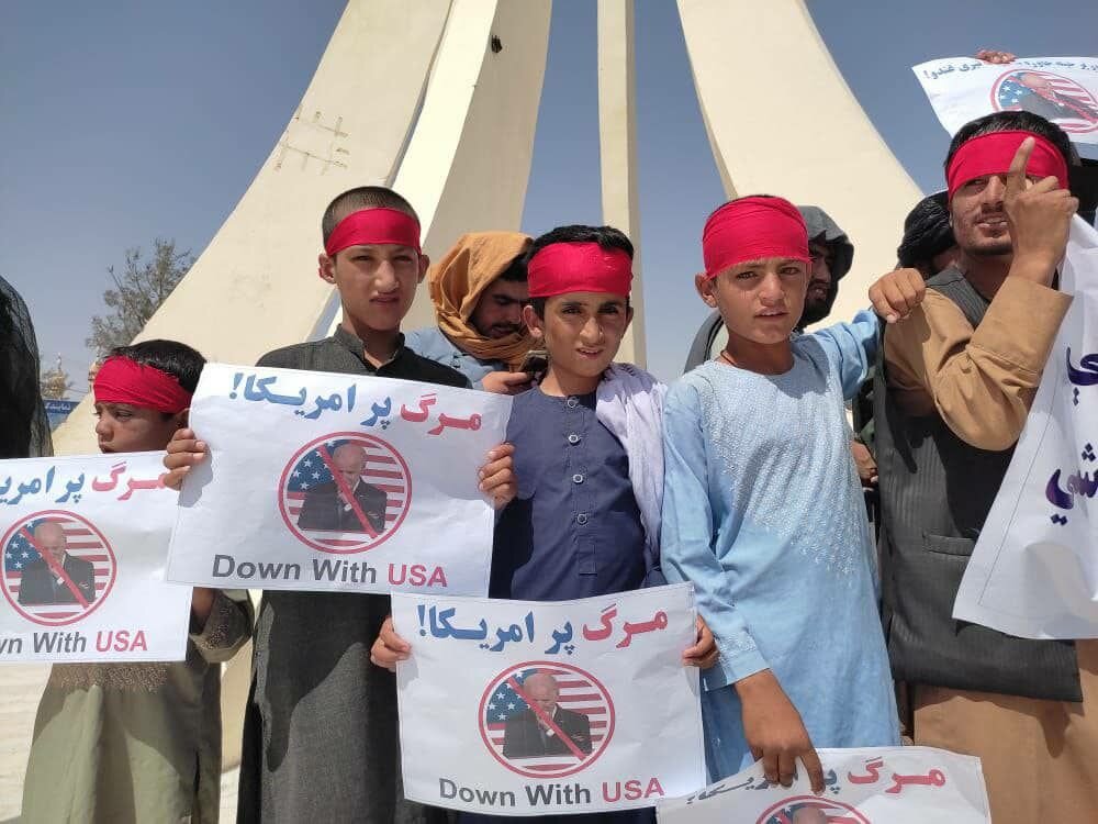 اعتراض گسترده به تجاوز آمریکا در شهرهای افغانستان + تصاویر