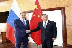Russian, Chinese FMs discuss Iran in ASEAN summit