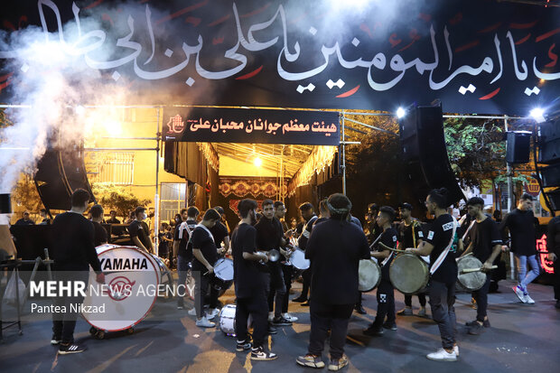 Tehran people hold mourning ceremonies on Muharram 8th
