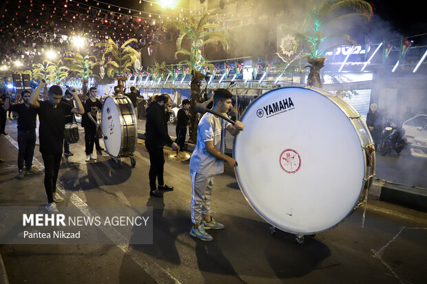 Tehran people hold mourning ceremonies on Muharram 8th
