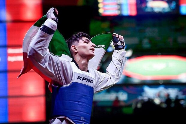 İranlı sporcu Dünya Tekvando Şampiyonası'nda altın madalya kazandı İranlı sporcu Dünya Tekvando Şampiyonası'nda altın madalya kazandı