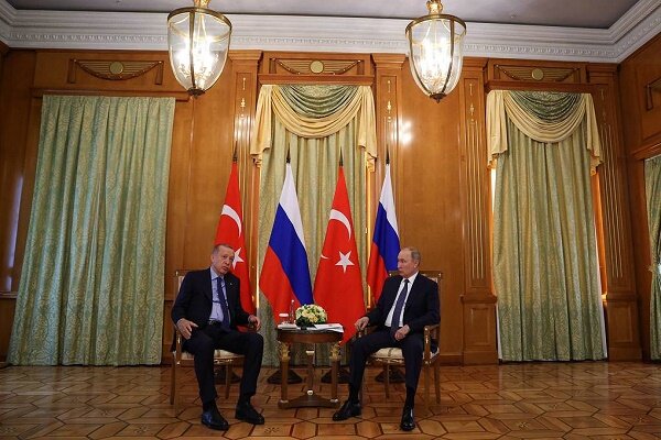 Putin, Erdogan hold talks in narrow format in Sochi