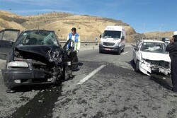 مصدومیت ۱۰ نفر در ۲حادثه ترافیکی اصفهان/دست راست یک مصدوم قطع شد