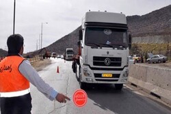احداث توقفگاه خودروهای سنگین و نیمه سنگین باری در مبادی شیراز