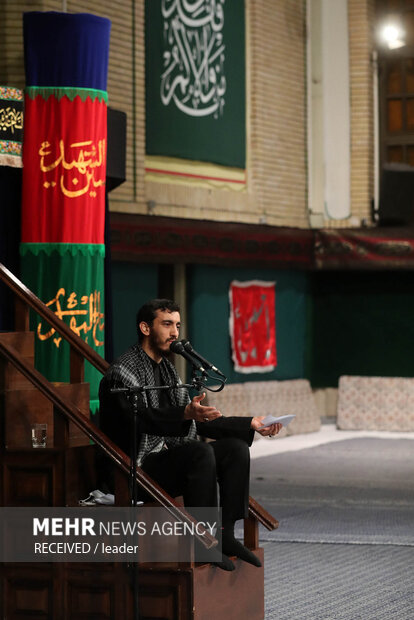رہبر انقلاب اسلامی کی موجودگی میں تاسوعای حسینی (ع) کی مجلس عزا کا انعقاد
