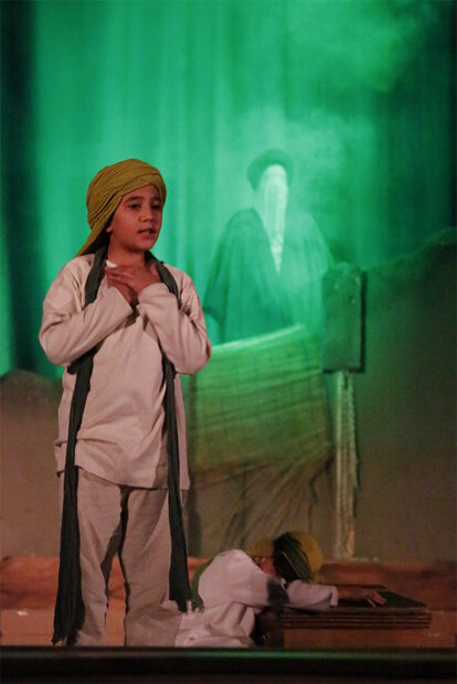 بابا، اون روز که عمو عباس رفت آب بیاره، چرا نیومد؟