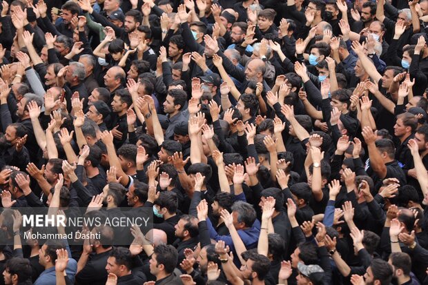 اجتماع بزرگ حسینیان دارالارشاد در تاسوعای حسینی