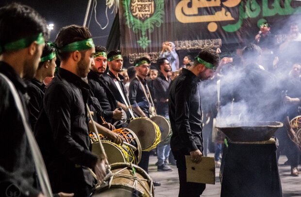 آیین سنتی بیرق کشی عزاداران حسینی در همدان