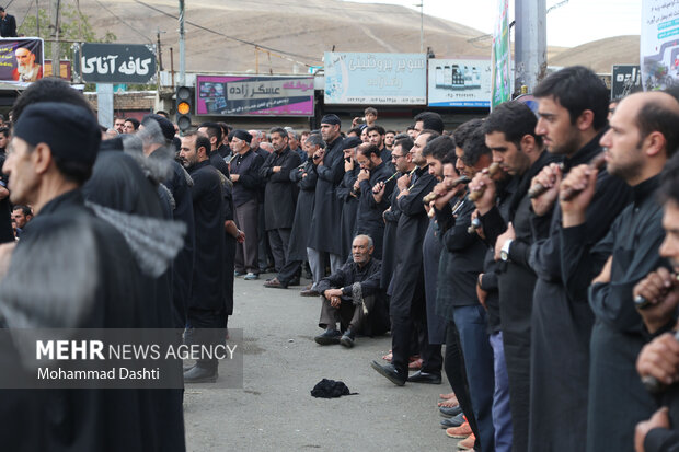 اجتماع عزاداران حسینی شهرستان گرمی در تاسوعای حسینی