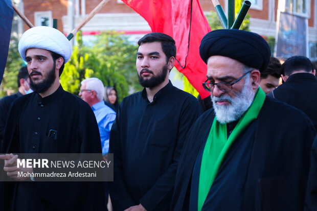 تجمع بزرگ عصر تاسوعای حسینی در ورامین برگزار شد