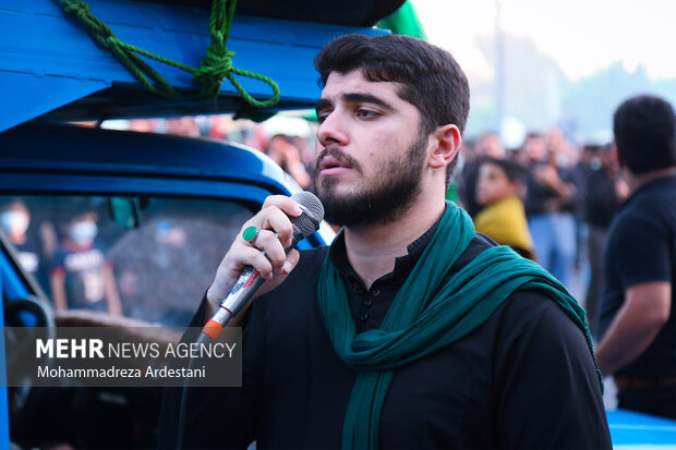 تجمع بزرگ عصر تاسوعای حسینی در ورامین برگزار شد
