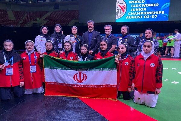 تکواندوکاران ایران نایب قهرمان جهان شدند/ شاهکار تیم 5 نفره پسران