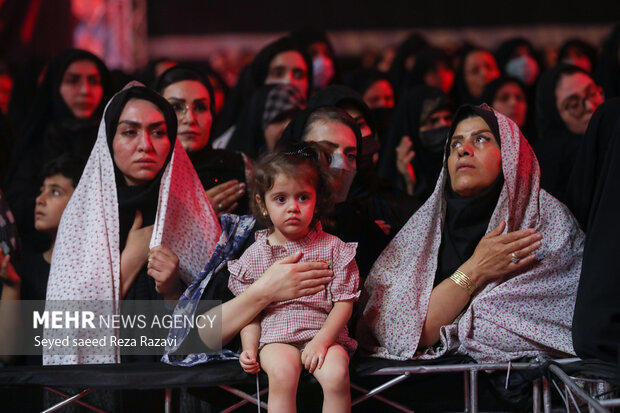 مراسم عزاداری شب عاشورای حسینی در امامزاده صالح