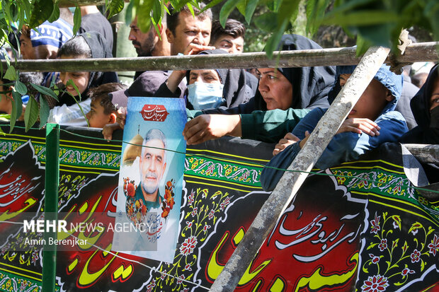 تشییع و خاکسپاری پیکر شهید مدافع حرم «عبدالله اسکندری» در شیراز